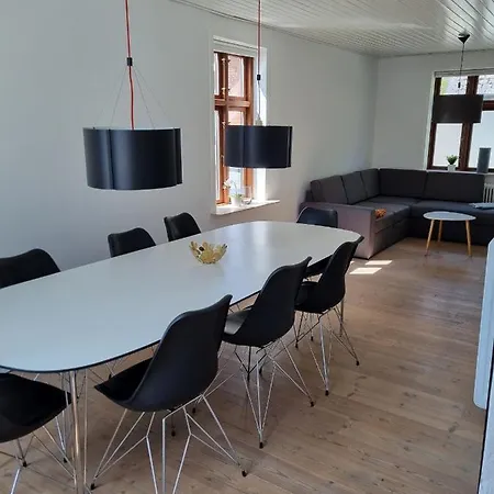 Taet Pa Centrum & Mch/boxen - Huset Nr. 11 ヴィラ ヘアニング