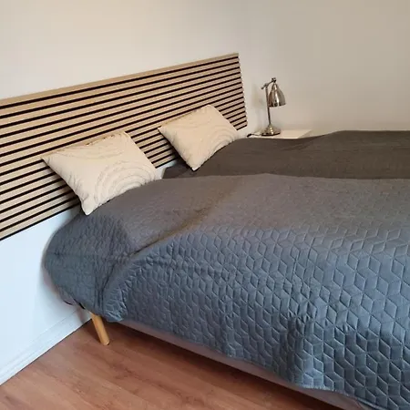 Taet Pa Centrum & Mch/boxen - Huset Nr. 11 * 海宁