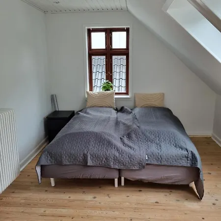 Taet Pa Centrum & Mch/boxen - Huset Nr. 11 别墅 *