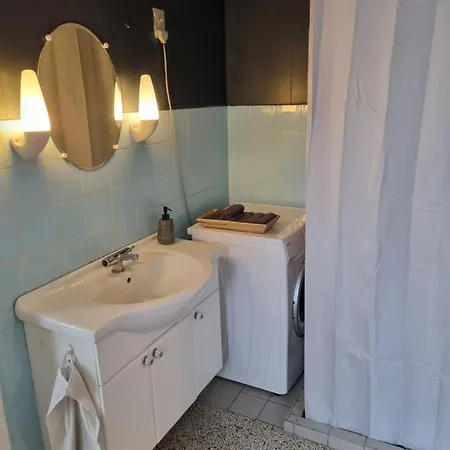 Taet Pa Centrum & Mch/boxen - Huset Nr. 11 别墅