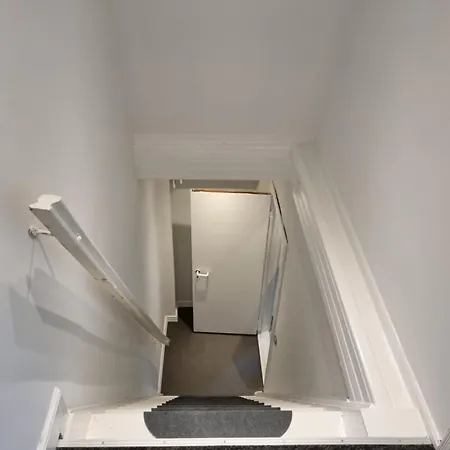 Villa Taet Pa Centrum & Mch/boxen - Huset Nr. 11