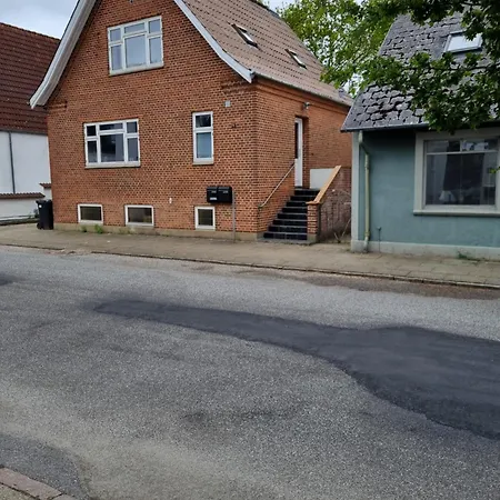 Taet Pa Centrum & Mch/boxen - Huset Nr. 11 Villa Herning