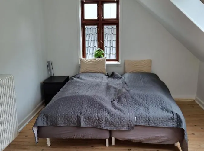 Taet Pa Centrum & Mch/boxen - Huset Nr. 11 Βίλα *