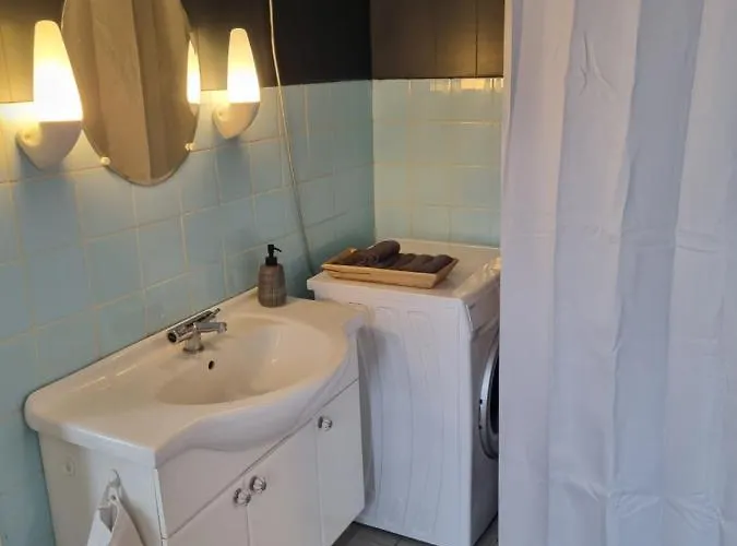 Taet Pa Centrum & Mch/boxen - Huset Nr. 11 Βίλα