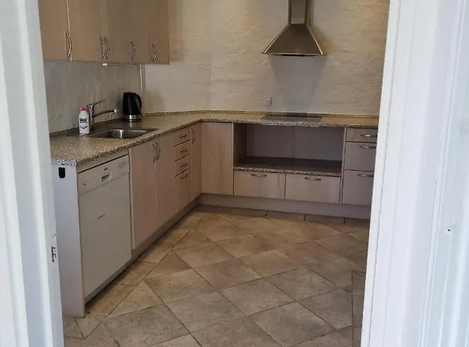 Taet Pa Centrum & Mch/boxen - Huset Nr. 11 Βίλα Χέρνινγκ