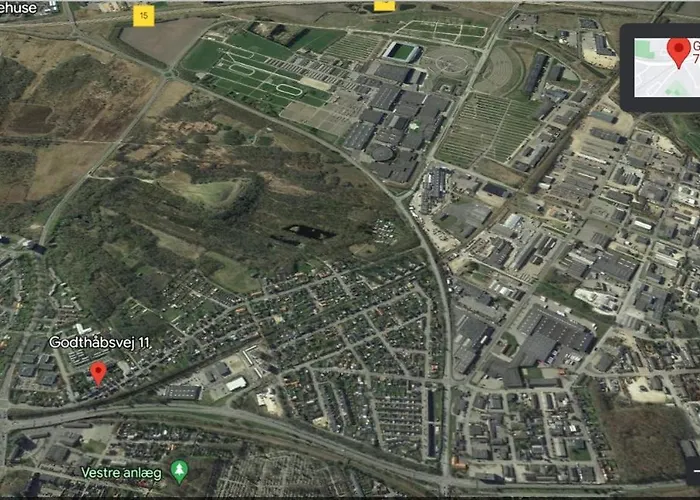 Taet Pa Centrum & Mch/boxen - Huset Nr. 11 *