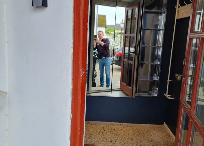 Taet Pa Centrum & Mch/boxen - Huset Nr. 11 *