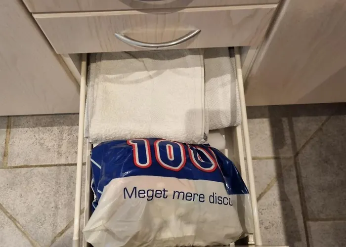 Βίλα Taet Pa Centrum & Mch/boxen - Huset Nr. 11 *